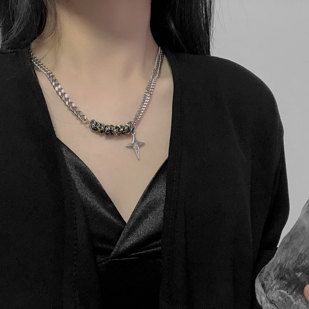 Urban Star Pendant Necklace
