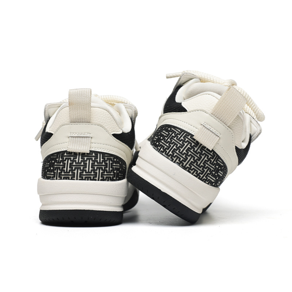 Retro Chinese Fashion Stitching Sneaker