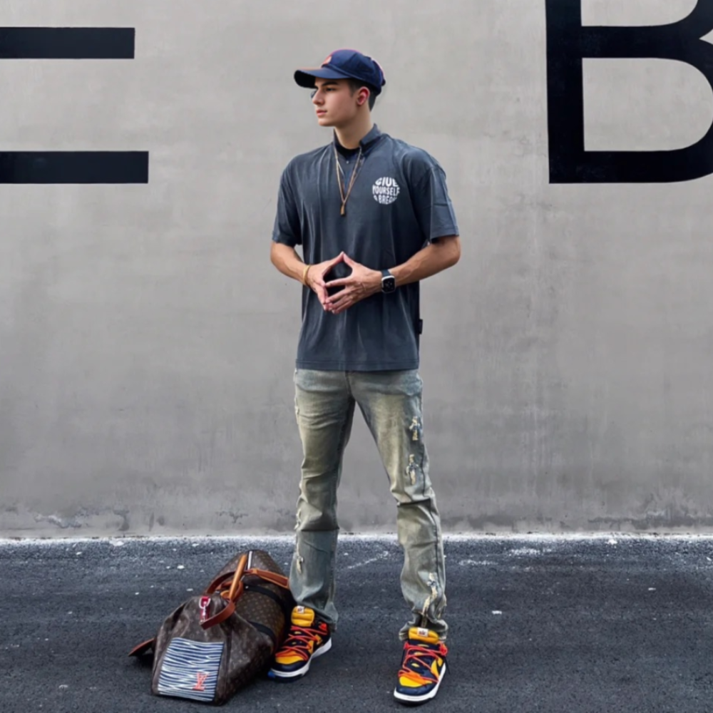 High Street Stars Embroidery Distressed Jeans