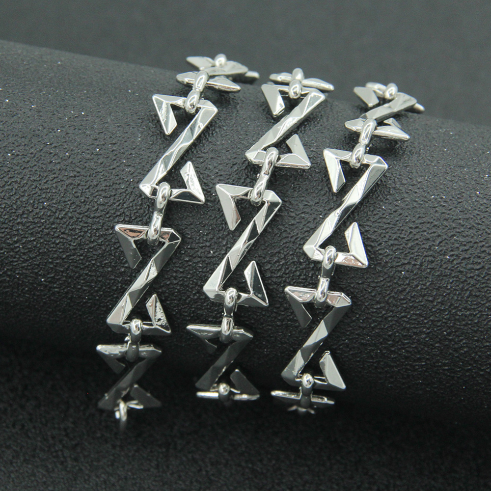 Simple Z Necklace