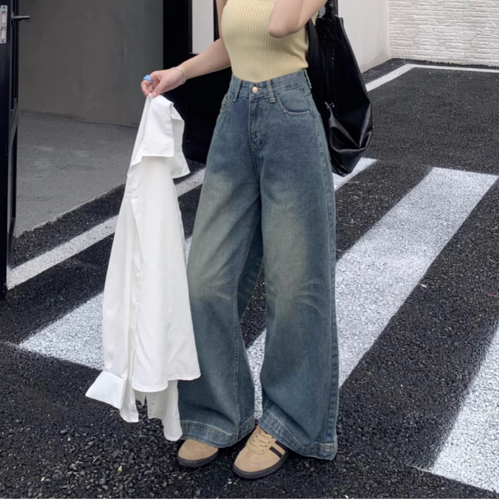 Women's Washed Gradient Bootcut Jeans