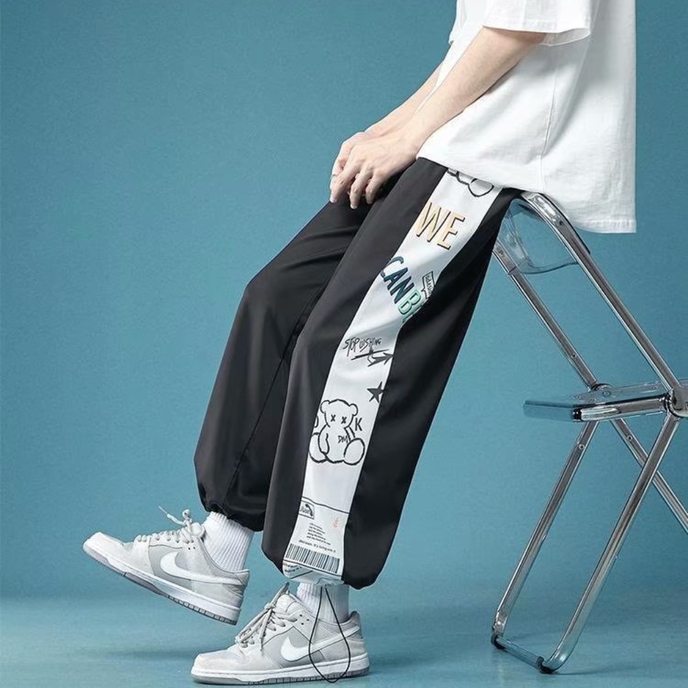 Cartoon Bear Letter Graphic Sweatpants