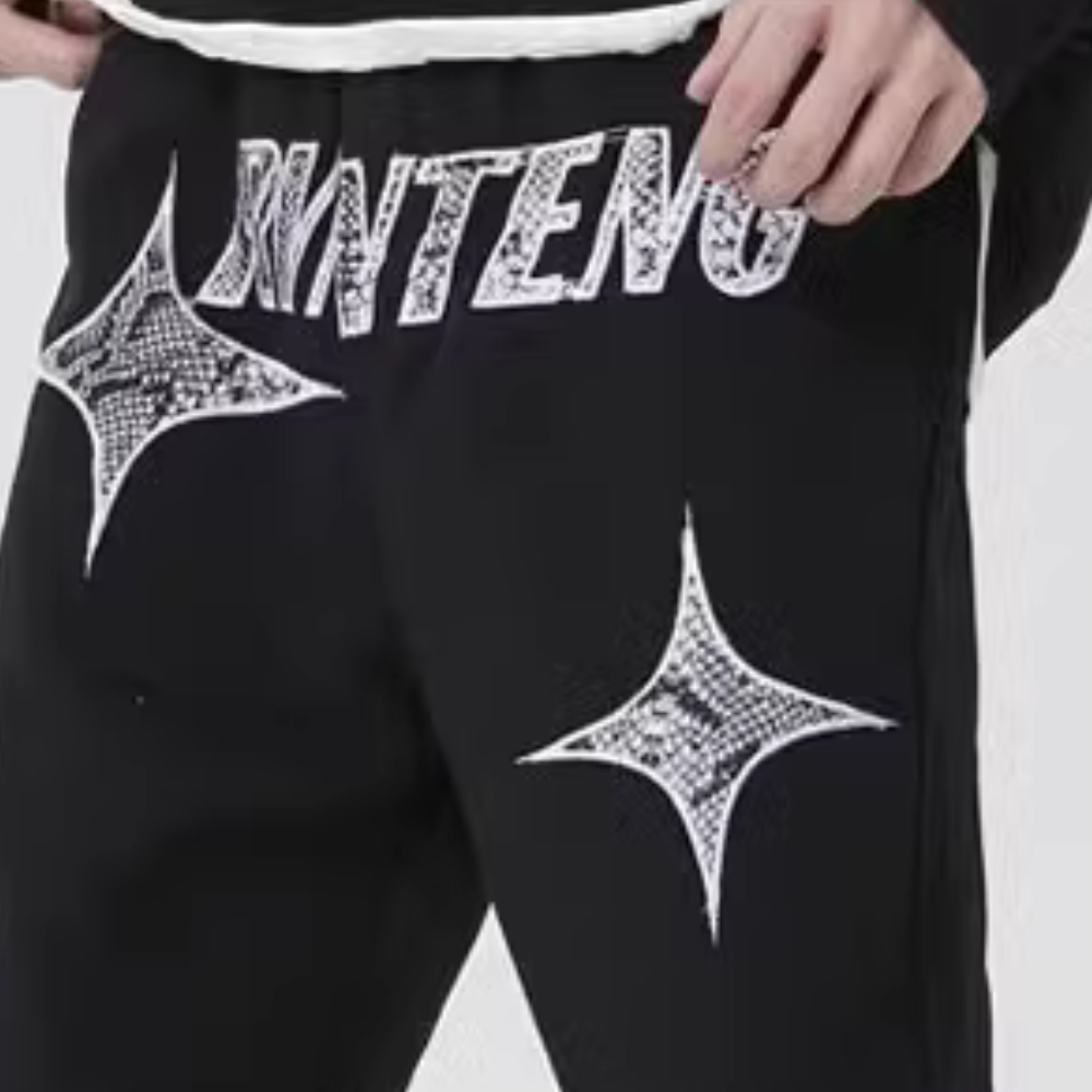 Past Future | Star Embroidered Solid Jeans