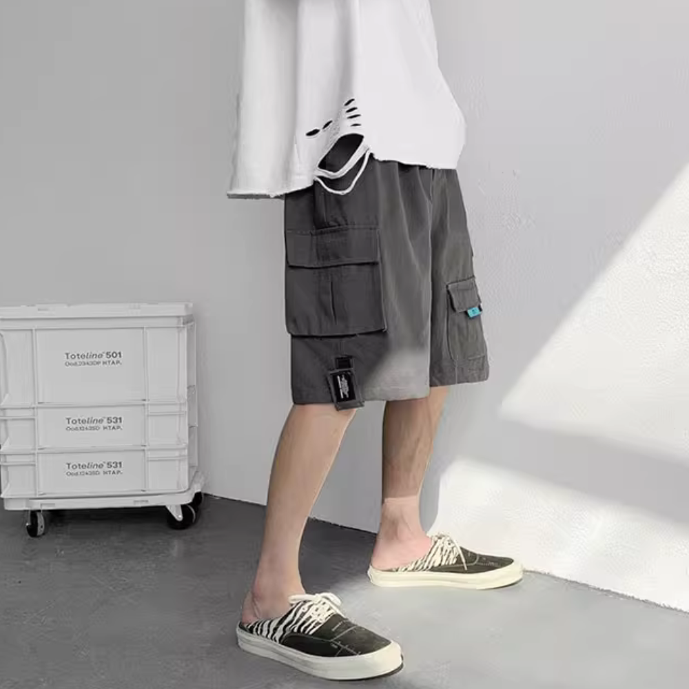 Minimalist Multi-Pocket Casual Shorts
