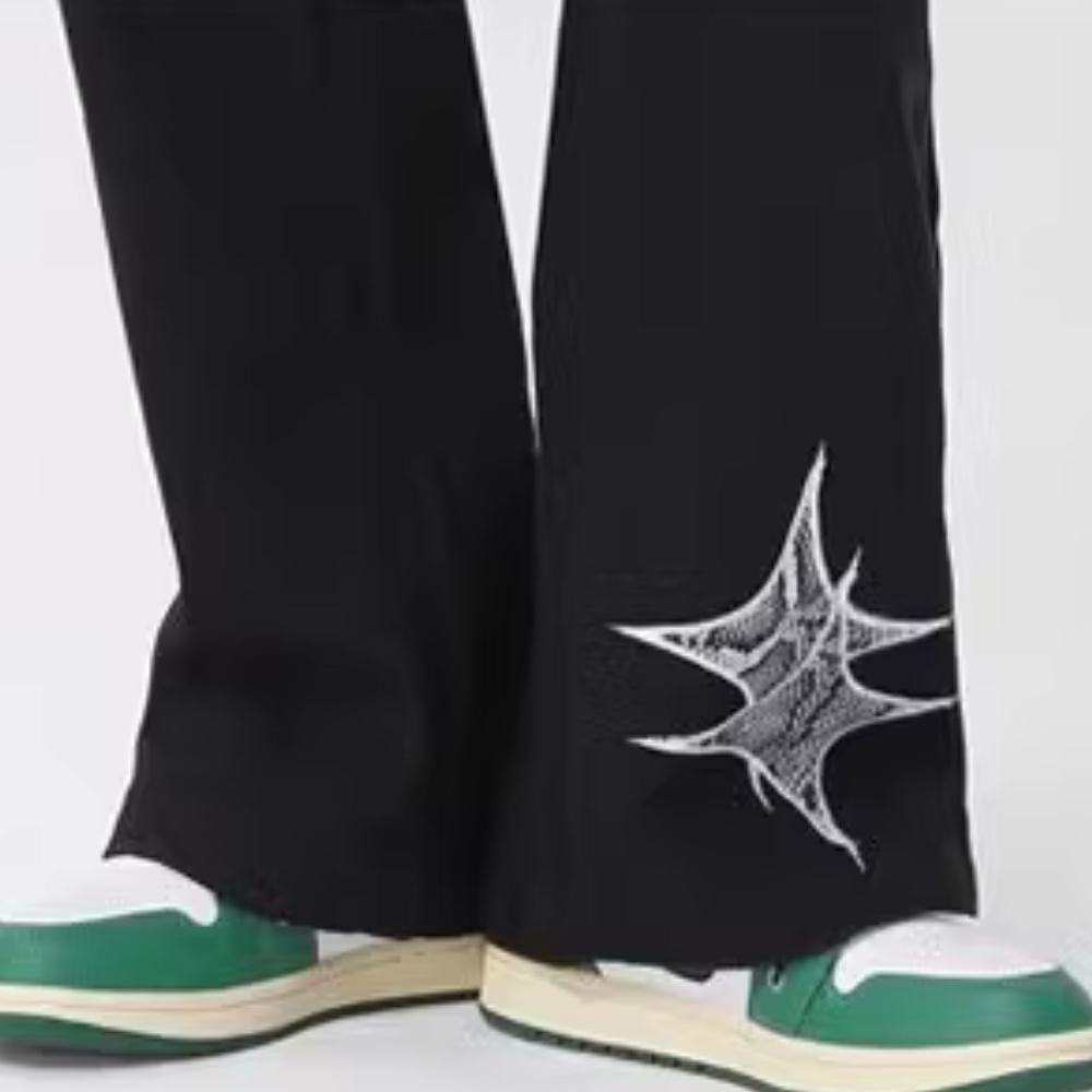 Past Future | Star Embroidered Solid Jeans