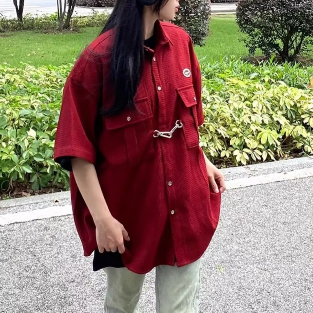 American Couple's Loose Shirt