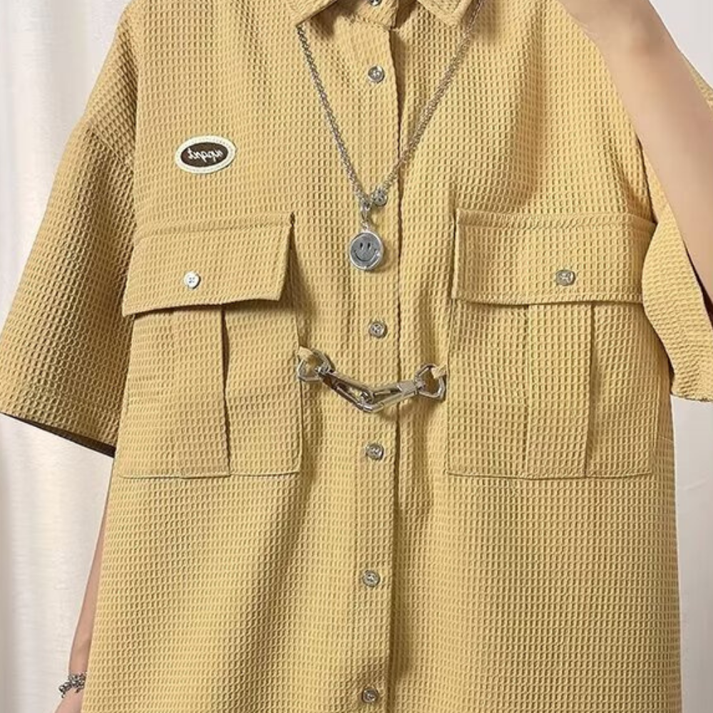 American Couple's Loose Shirt