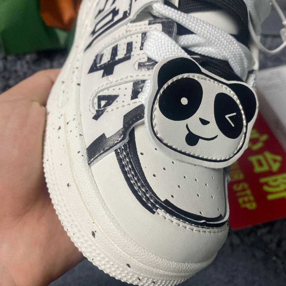 Urban Cartoon Panda Patchwork Sneaker