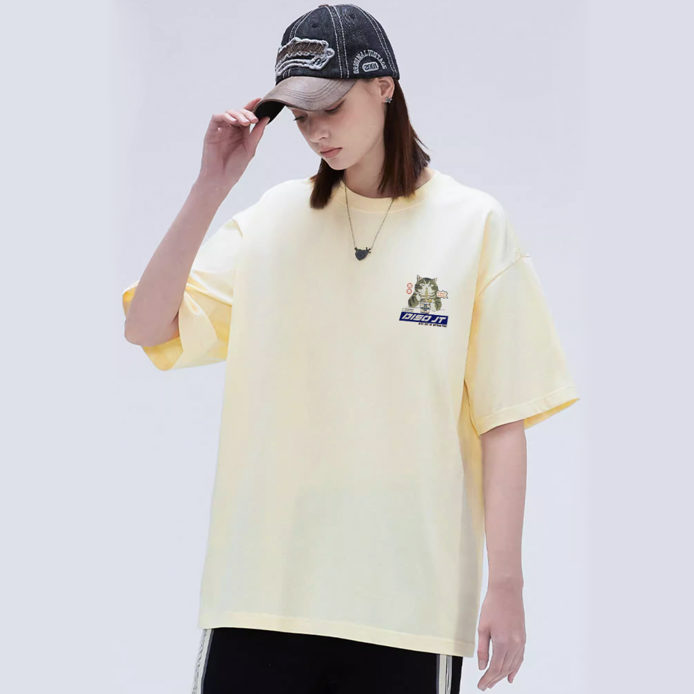 Japanese Greedy Cat Print T-shirt