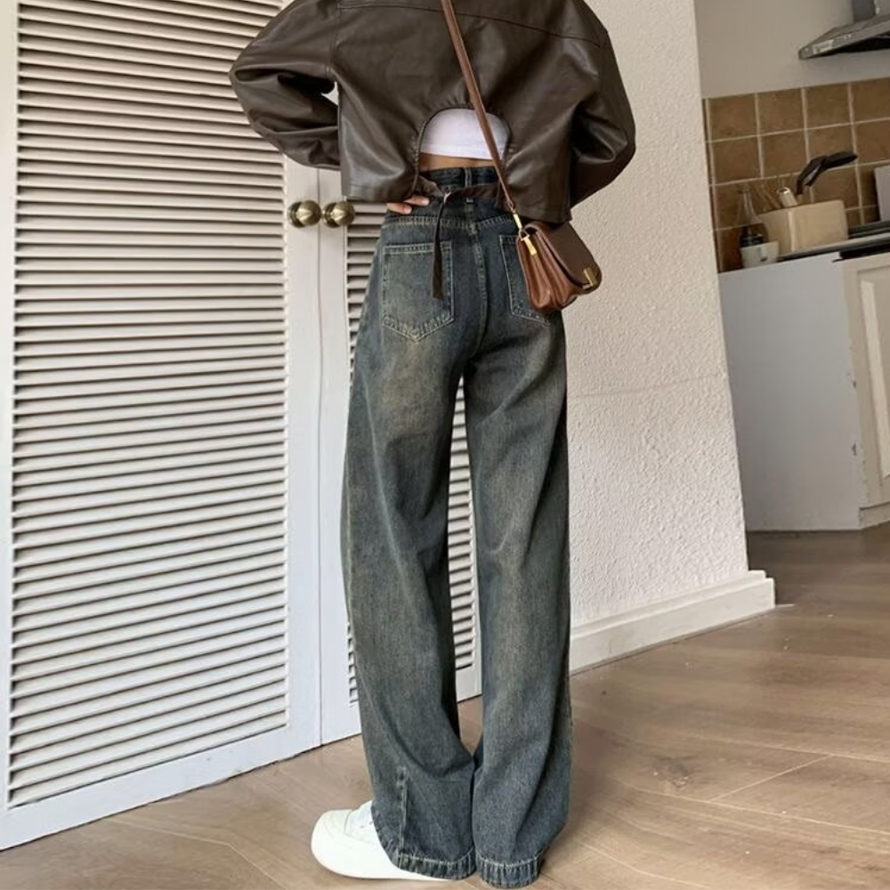 Women's Distressed Slim Jeans