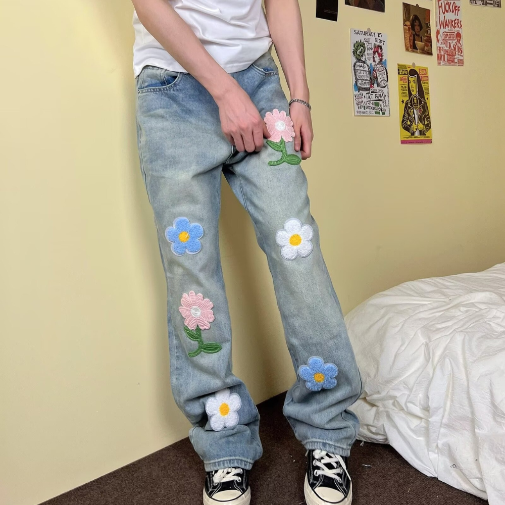 Colored Sun Floral Embroidered Jeans