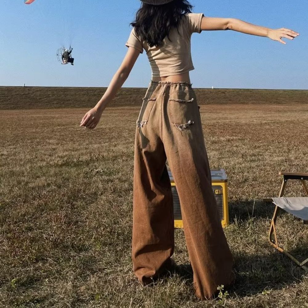 Women's Street Yellow Gradient Letter Jeans