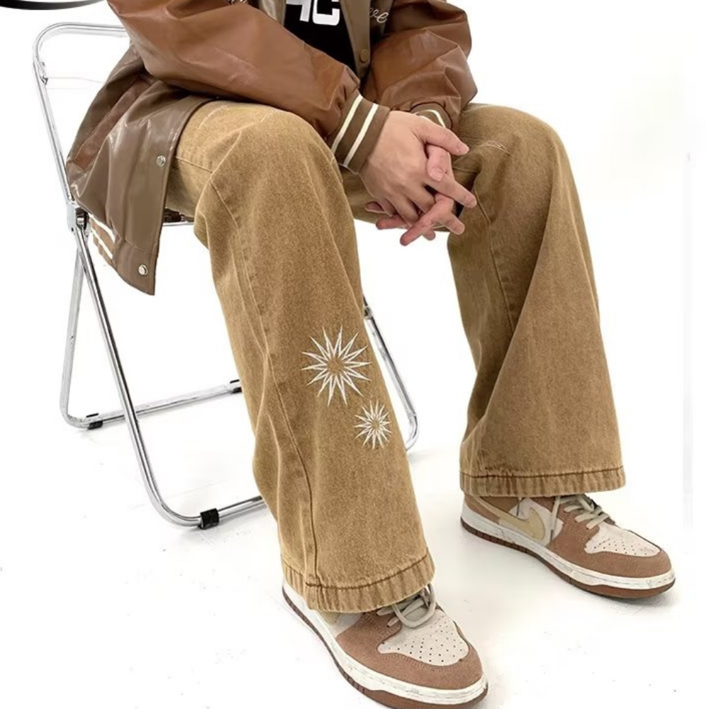DF| Heavy Starburst Daisy Embroidery Jeans