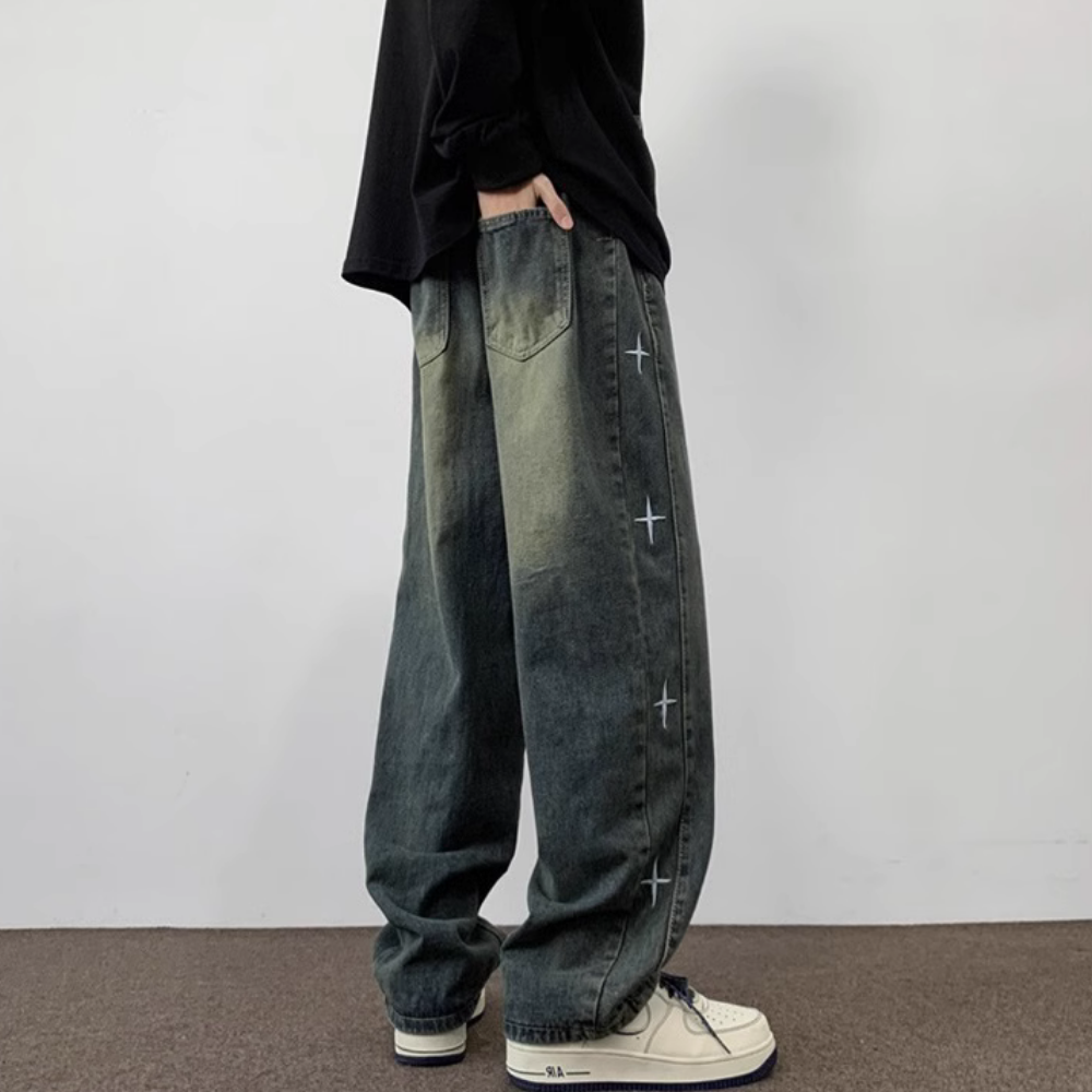 Distressed Side Star Embroidery Jeans