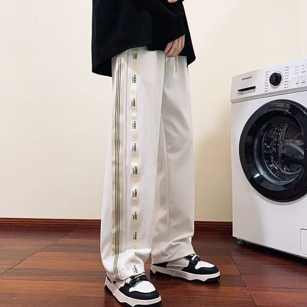 Leisure Cross Straight Cargo Sweatpants