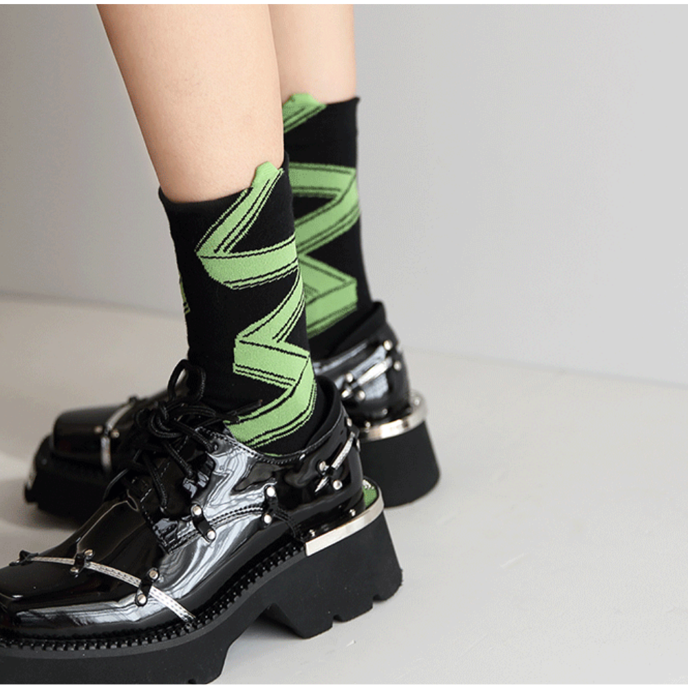 Three-dimensional Ribbon Socks