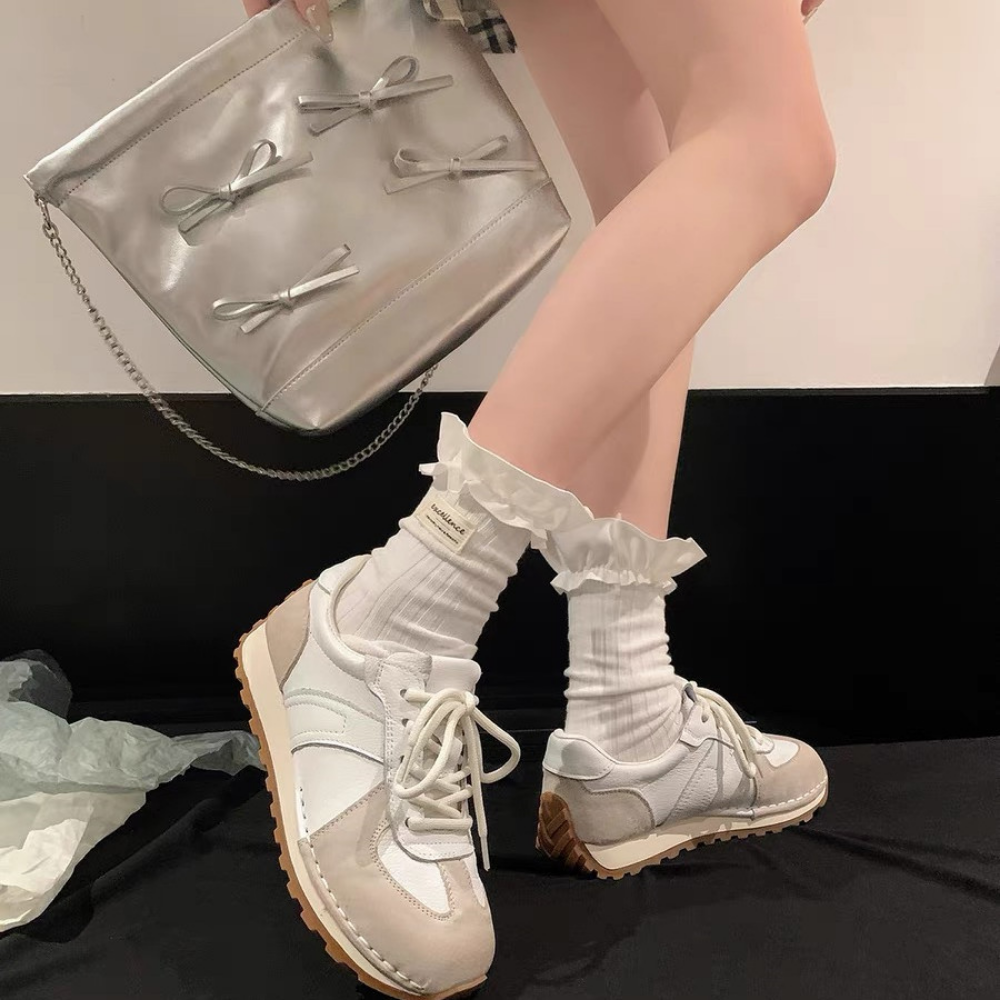 Women's Classic Soft Sole Sneakers
