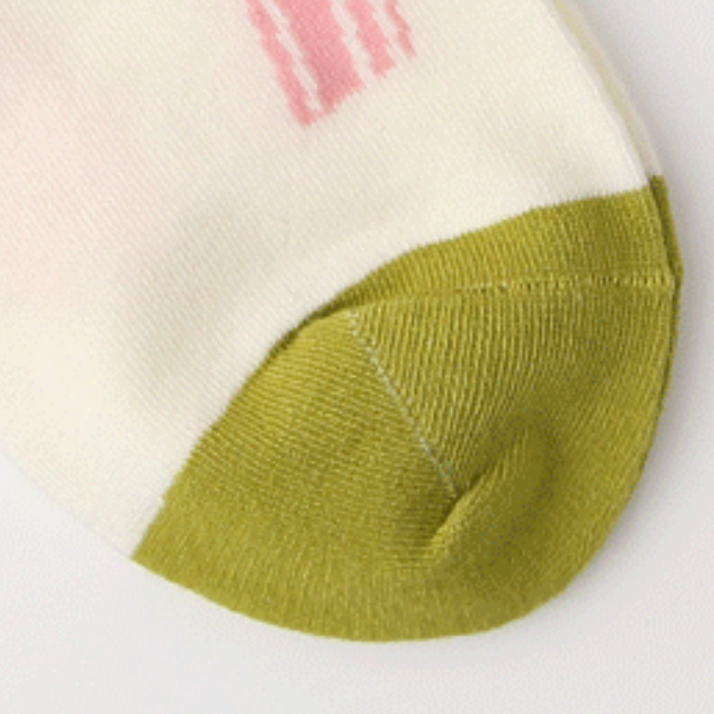 Three-dimensional Ribbon Socks