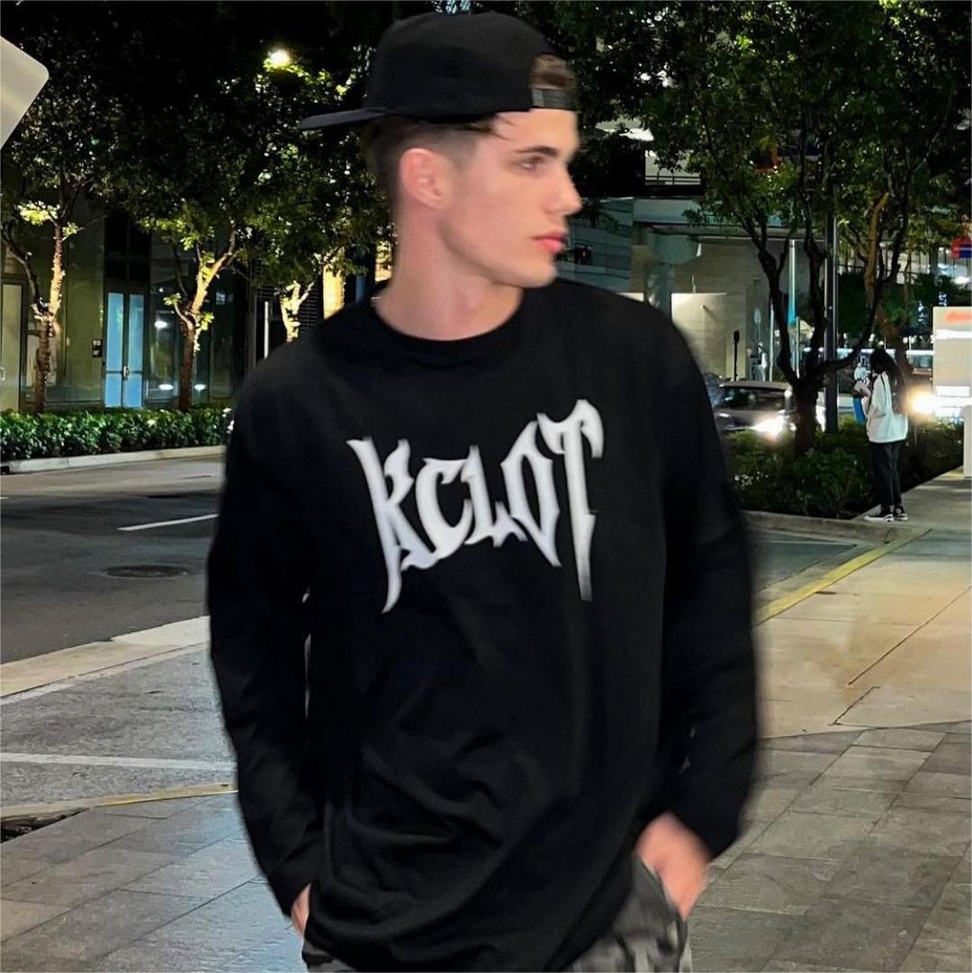 Classic Logo Graphic Sweatshirt