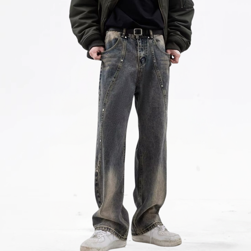 DF| Washed Rivet Letter Patch Jeans