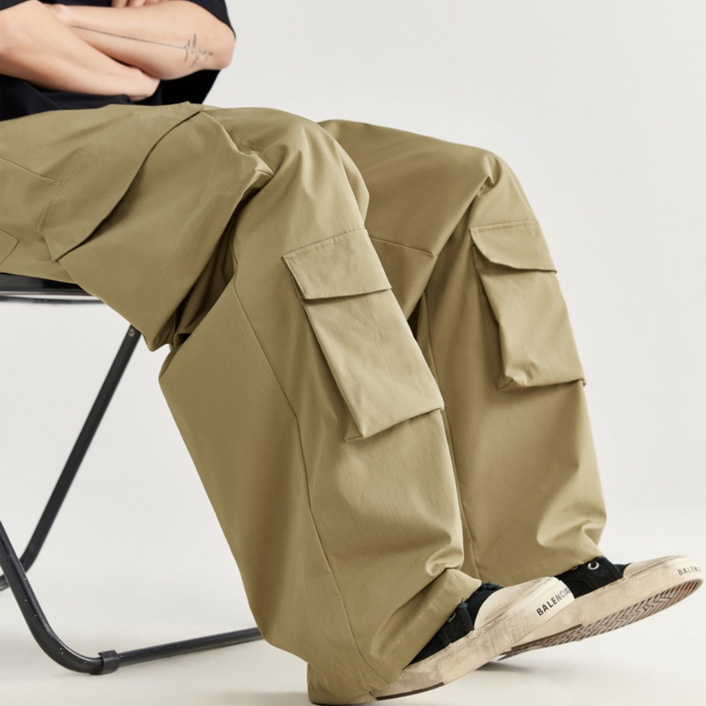 Relaxed Multi-pocket Cargo Pants