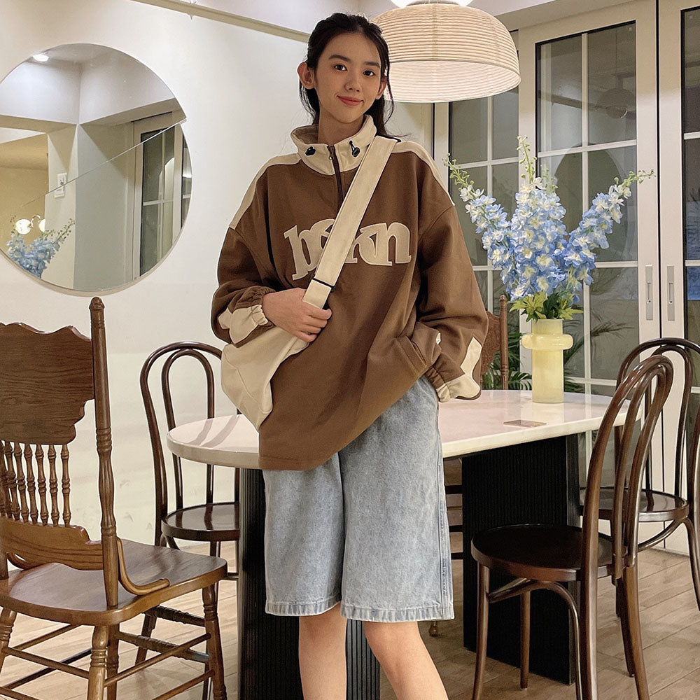 Simple Embroidered Stand Collar Sweatshirt