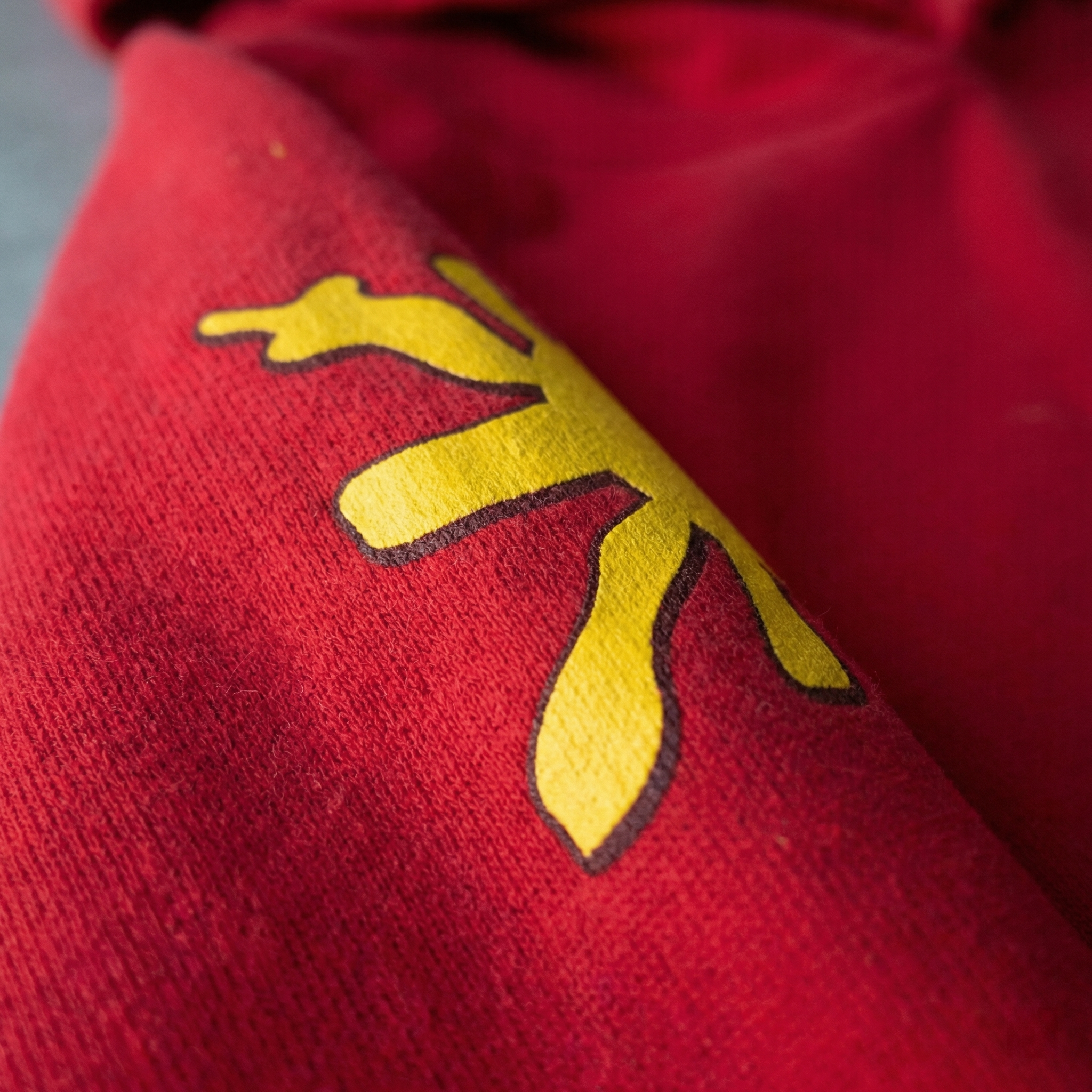 AOKLOK® Essential Red Hoodie – Minimal Street Edition