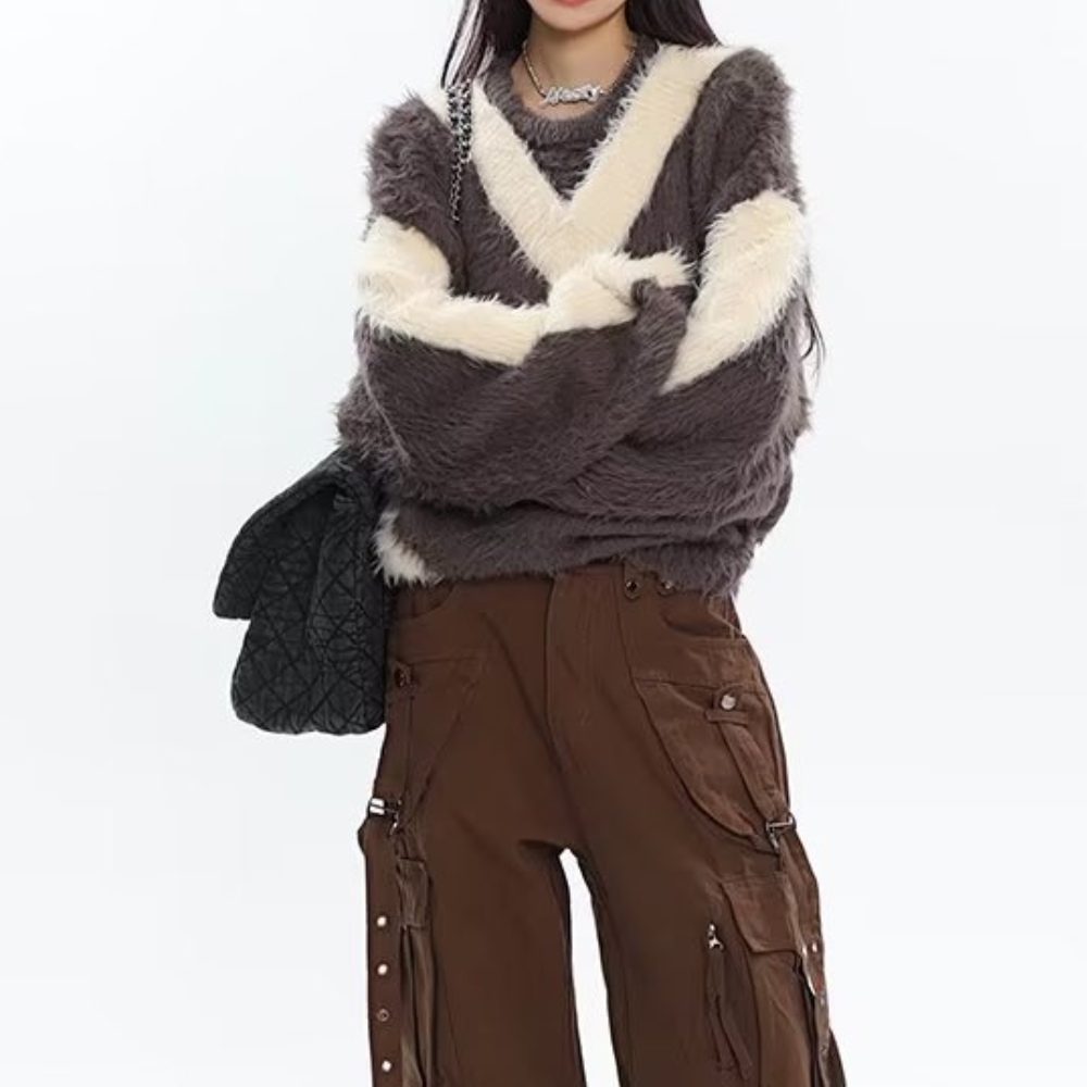 Women's Contrast V Neck Sweater