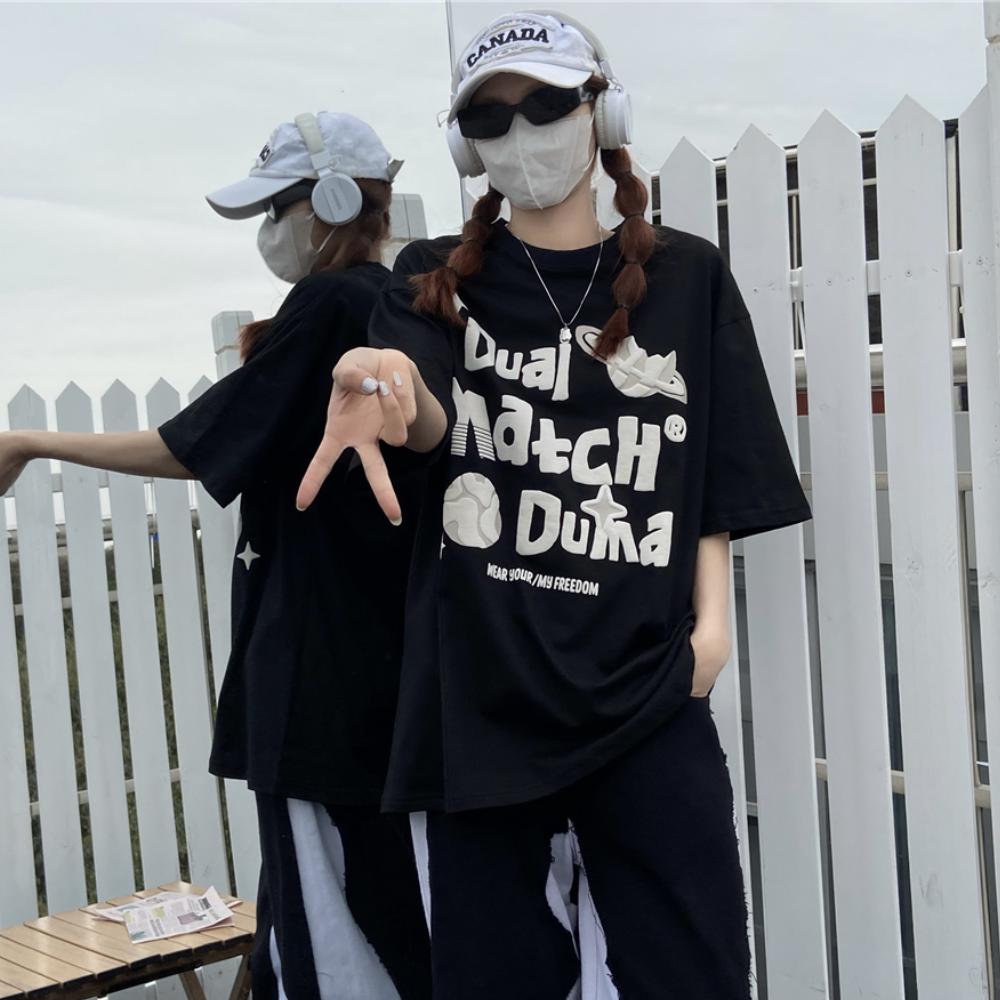 white and black t shirt mens