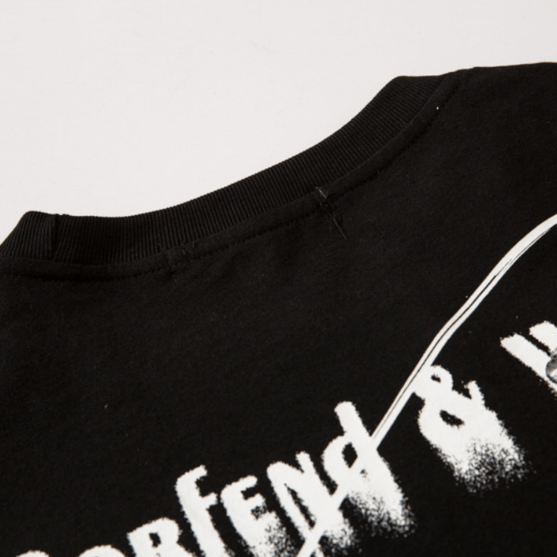 Bold Abstract Graphic Oversize T-Shirt