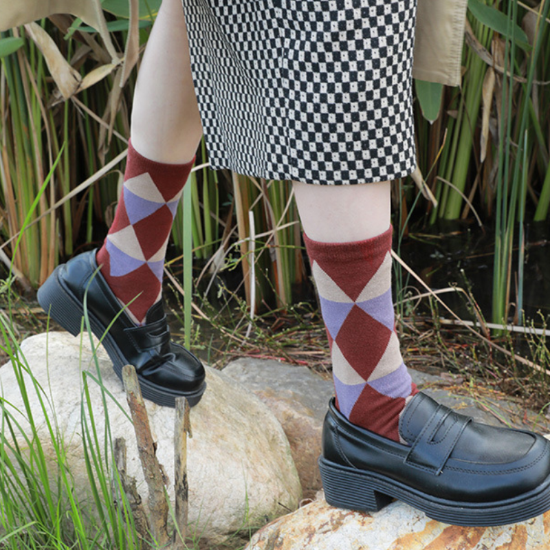 Academic Color Blocking Rhombic Lattice Scoks